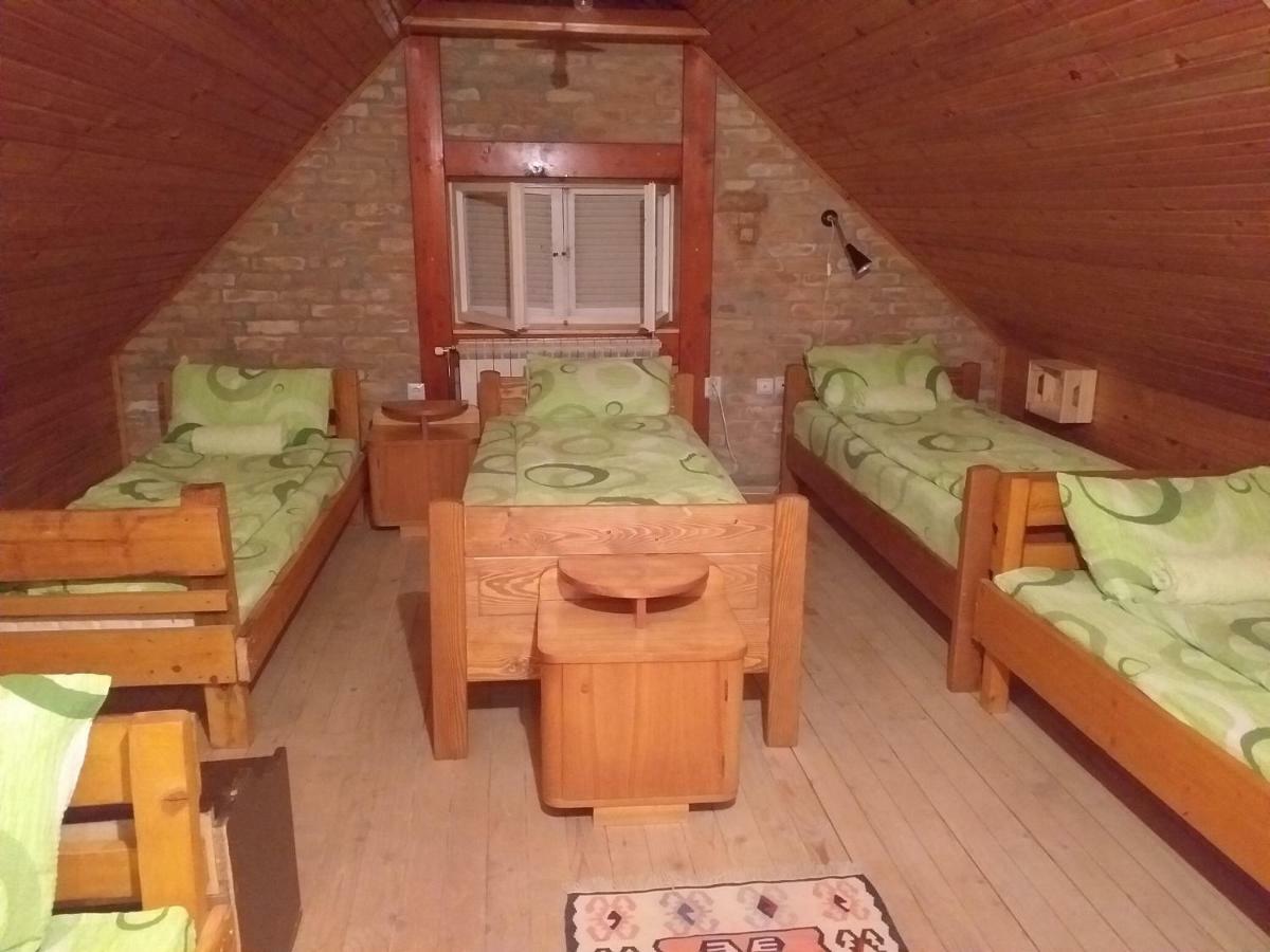 Lodging Vidmar Sremski Karlovci Exteriör bild